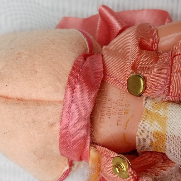 Collectible Vintage Storybook Doll Plastic Sleepy Eyes - Picture 9 of 11